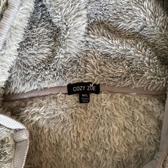 Cuddle Lounge Poncho - Picture 9 of 9